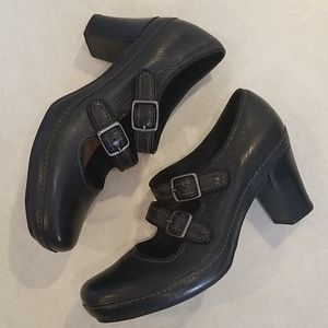 CLARKS Artisan Black Leather Mary Janes Size 5.5 M